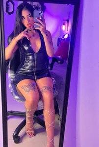 Giovanna_oliveira Just you and I... We need no more 🖤💋 Foto 4