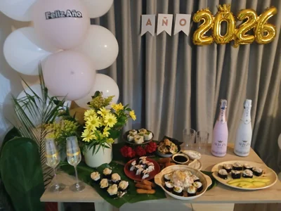 viviana_simmons28: happy new year thank you ( 2 фото)