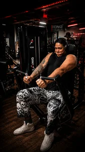 coltonmassiff strong Pic