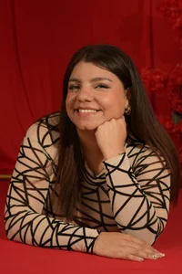 dania_miller_ Fall in love with each photo Pic 3