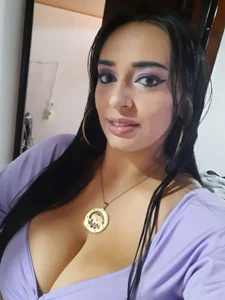 me taking a selfie de Nathahot69 Foto 3