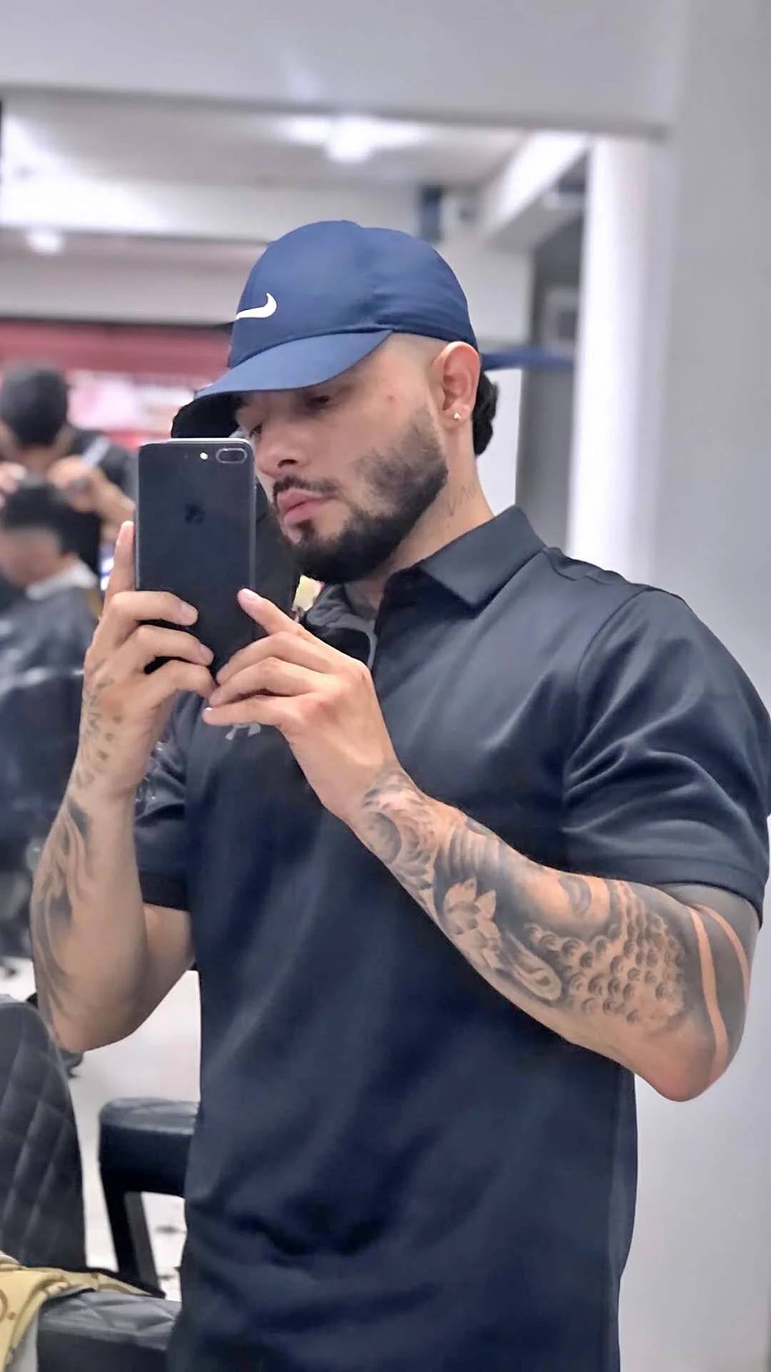 Adam_Maxwel Trendaava kuva 6688