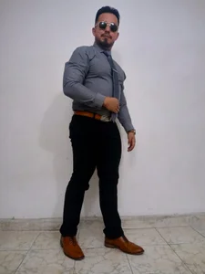 KalethBigDick: gray and blach suit ( 4 фото)