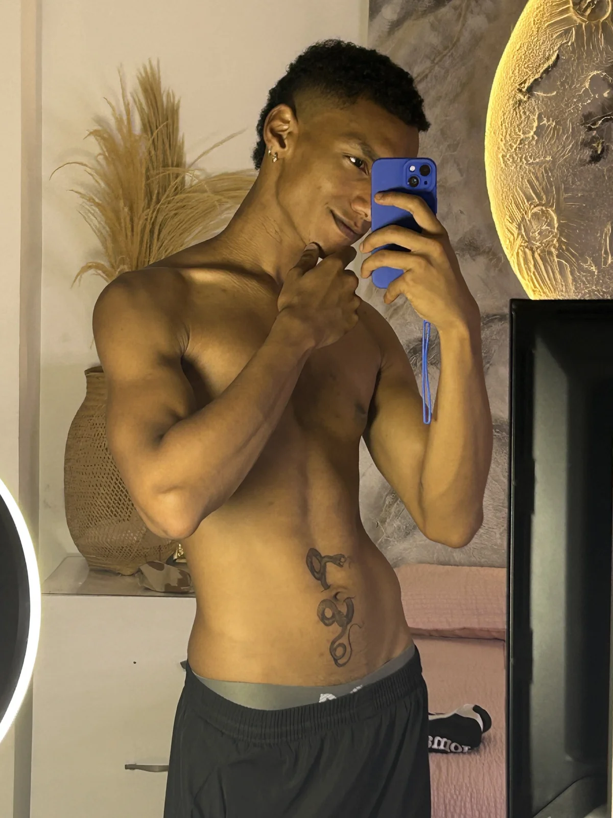 JulienSaint Trending Plaatje 1516