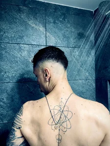 aaronswt 1111 صورة واحدة|aaronswt 1111 صورتان|aaronswt 1111  8 صور|aaronswt 1111  8 صورة