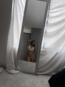 Isabella_DiamonJust your girl图片 4