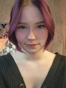 Julia_Anis Your humble girl รูป  5