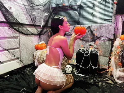 HinamiLennox happy halloween 🎃💀🎀 Billede