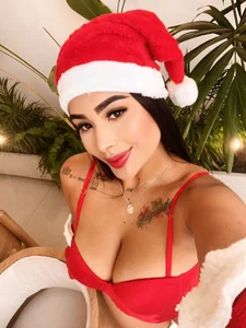 MaddyGray_ DECEMBER AND MADDY Pic 4