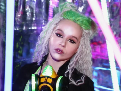 ErikaLust Cyber-Punk Foto 7