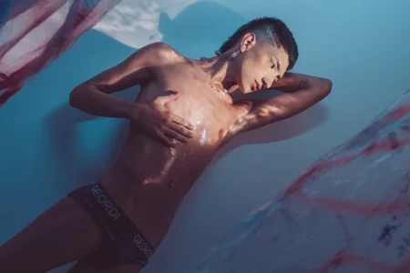 JohanSedas kullanıcısının take me 💦 albümü -  3 fotoğraf