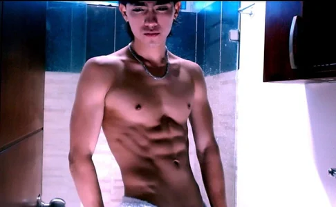 RomeoMillerr Public Pic