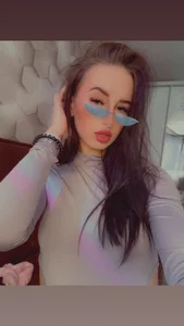 Kelly_Mur_ Love♥️ صورة واحدة|Kelly_Mur_ Love♥️ صورتان|Kelly_Mur_ Love♥️  3 صور|Kelly_Mur_ Love♥  ️  3 صورة