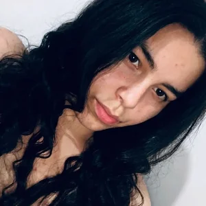 luna_bloomm_ latina Foto