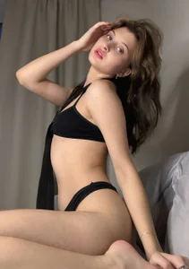 LouiseChavez perfectly imperfect 🤍 Hình 4