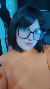 Mariana_velezz Velma! 🧡🔎  5. fénykép