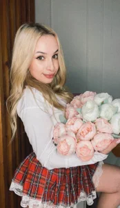 LanaMiracle Your lovely student Pic 3