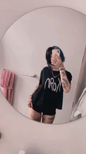 Bela_Craxkerr Public Pic 2