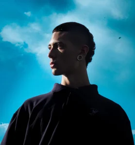 Jefer_rick_ in the air صورة واحدة|Jefer_rick_ in the air صورتان|Jefer_rick_ in the air  صور|Jefer_rick_ in the air  صورة