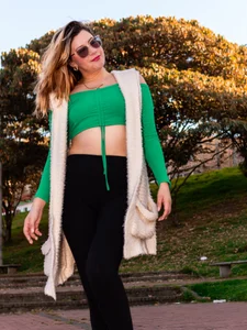 Chanelll_Taylorr_ beautiful christmas under nature Pic 2