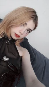 YumikoMoriのLittle Black Witch😁🖤の枚の写真