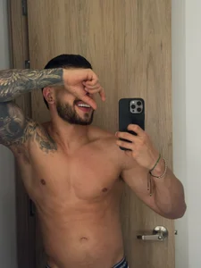 Santos_ramirez1 Modeling at home 🔥🔥 Pic 3