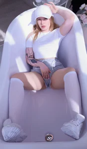 VeronicaBlush_ Do you like my look? Pic 8