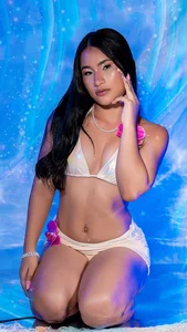 emily_yeon your little mermaid Pic 2