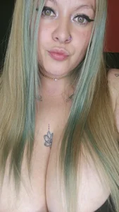 Devours my delicious body 👄 de miley_jensen Foto 4