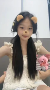 kiko330333の依依の 5枚の写真