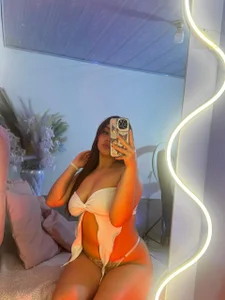 Public od SABRIINA_TAY  5 snímek