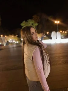 Angelina_REU evening promenade Immagine  7