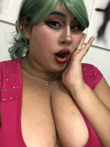 hi , i am bulma bby de ScarleGrace  4 photos