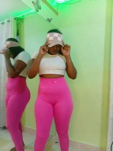 TerryAssqueen254: Public ( 4 фото)