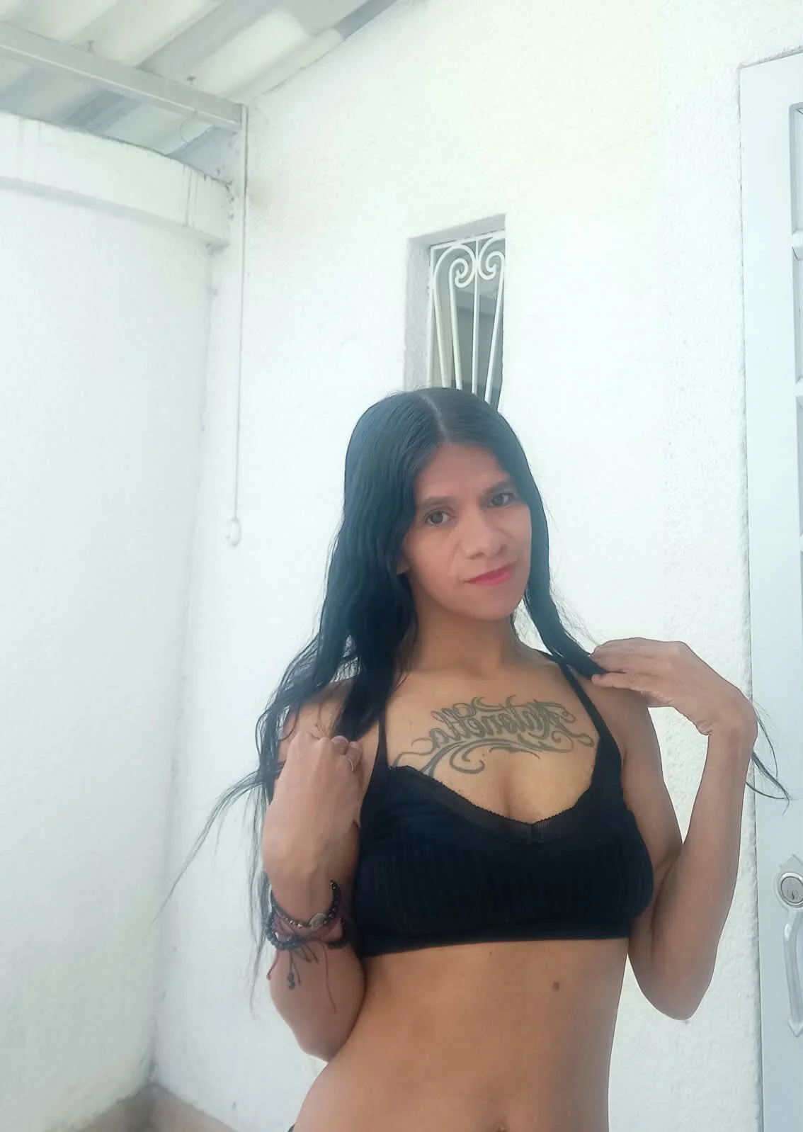 IssabellaJones-এর ট্রেন্ডিং  203টি ছবি