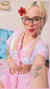 Hot schoolgirl de KasumiSophia Foto 6