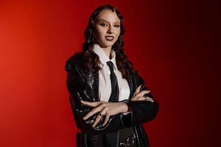 ArinaKubrick hot energy absorbs the viewers Foto 3