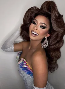 Alecash_ Public Kuva