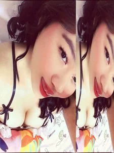 BigHotMAMALICIOUS Public Foto 4