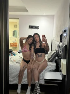 Scarleth_Rousseのsexy girls🔥の 2枚の写真