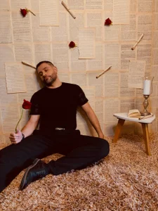 jonasbeards Thoughtful and romantic bohemian รูป  7