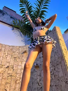 Linda4Petite 🐮🔥 Pic 5