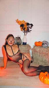 VeraGarnier The wild side came out tonight 🐆🔥 Fotka 2