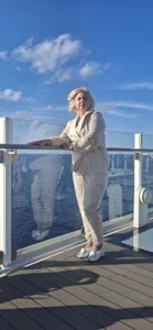 BozhenaNudeのCan you see more😉の 4枚の写真