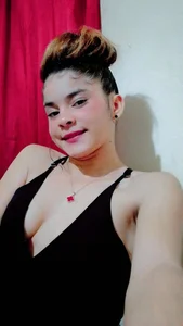 Rebecca_Rosee_ Public Poză 5