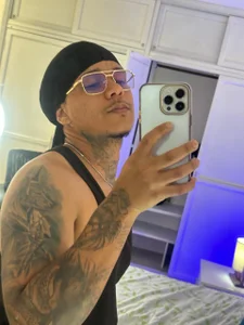 CrimsonThrone crimson Pic