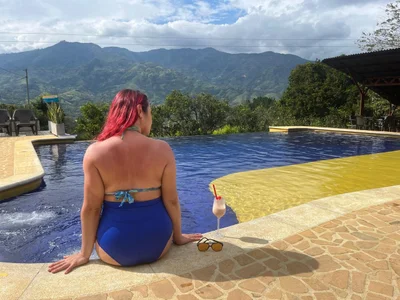 jade_swet: POOL♒🩷 ( 2 фото)