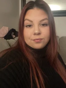 sexyinred200 A bit of me 🥰 Pic 3