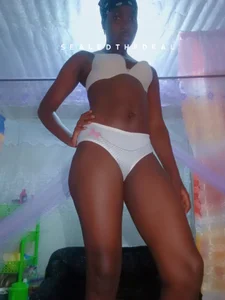 Msweetoliva Public Foto 4