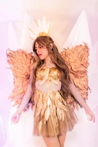 Lu_Blake God is Woman Bilde 8